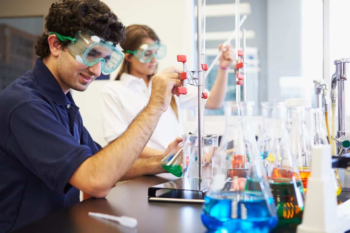 Learn Key Stage 2 Chemistry with these top tips.