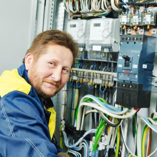 Top 30 Field Service Technician Interview Questions and Answers by How2Become